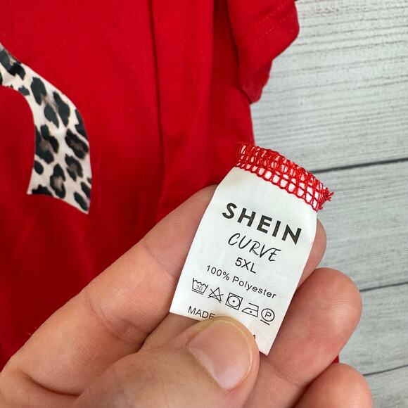 Shein Curve Women's Red Cheetah Bow Graphic Short Sleeve T-Shirt Size 5XL - Picture 4 of 5